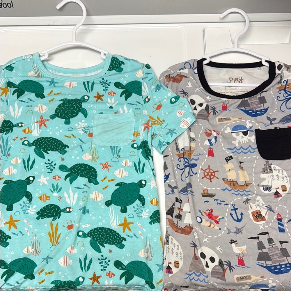 Set of 2 Little Sleepies pocket tees
